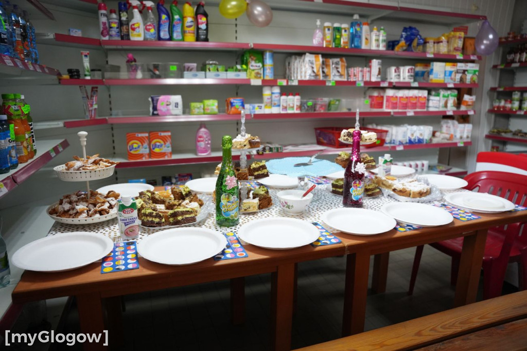 Pani Krystyna zamyka sklep