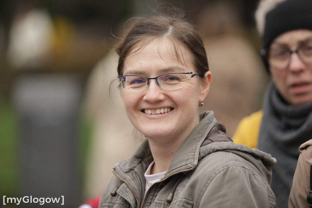 Szukali jajek po całym parku!