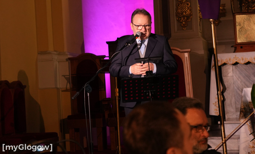 Zbigniew Zamachowski na koncercie w Głogowie