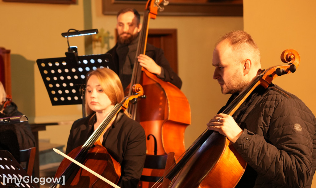 Zbigniew Zamachowski na koncercie w Głogowie