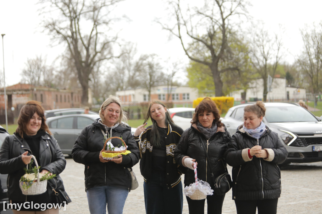 Dużo radości! Całe rodziny w kolegiacie