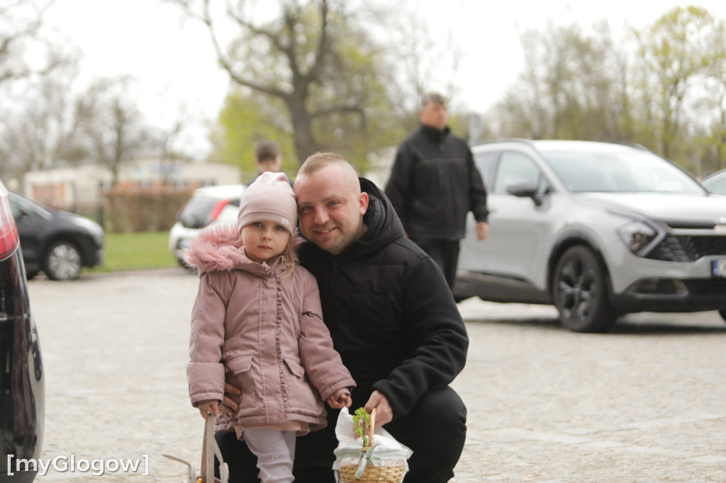 Dużo radości! Całe rodziny w kolegiacie