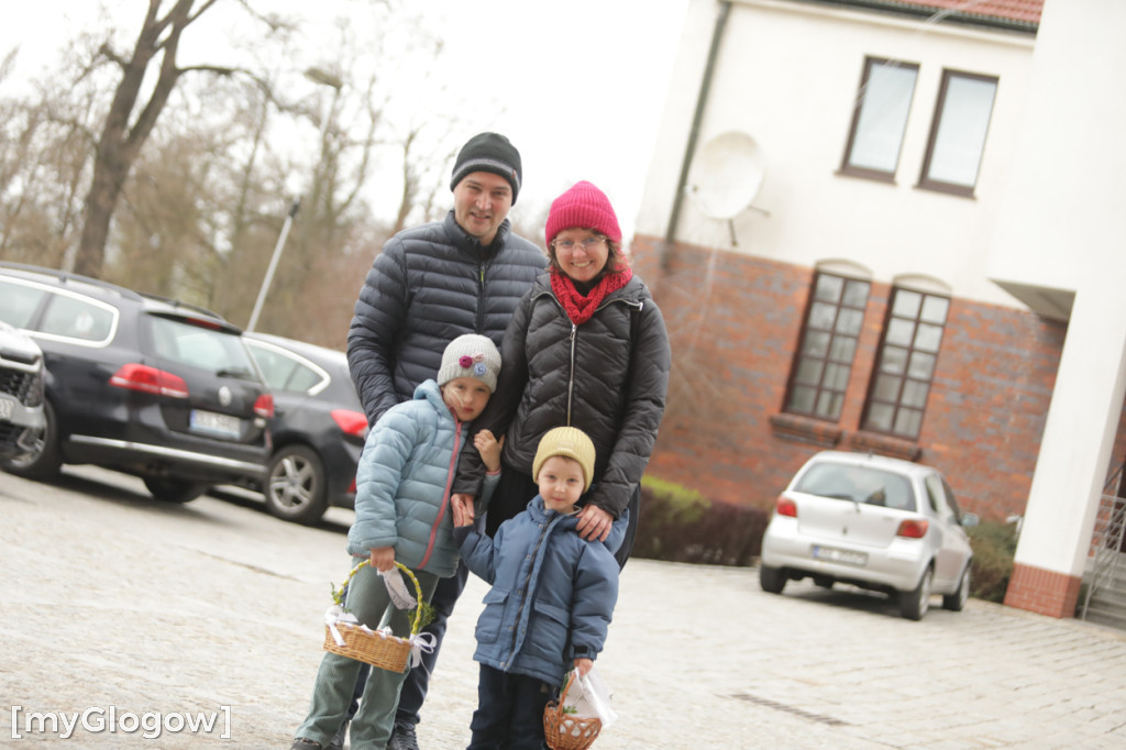Dużo radości! Całe rodziny w kolegiacie
