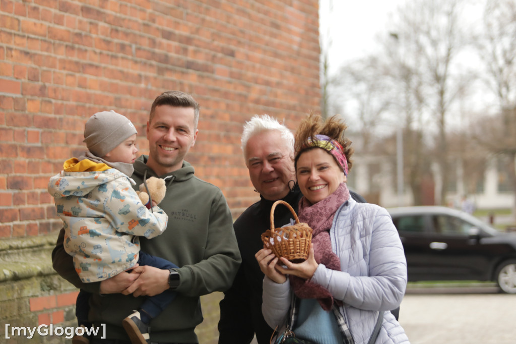 Dużo radości! Całe rodziny w kolegiacie