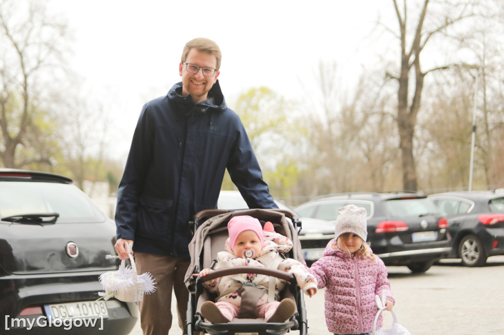 Dużo radości! Całe rodziny w kolegiacie