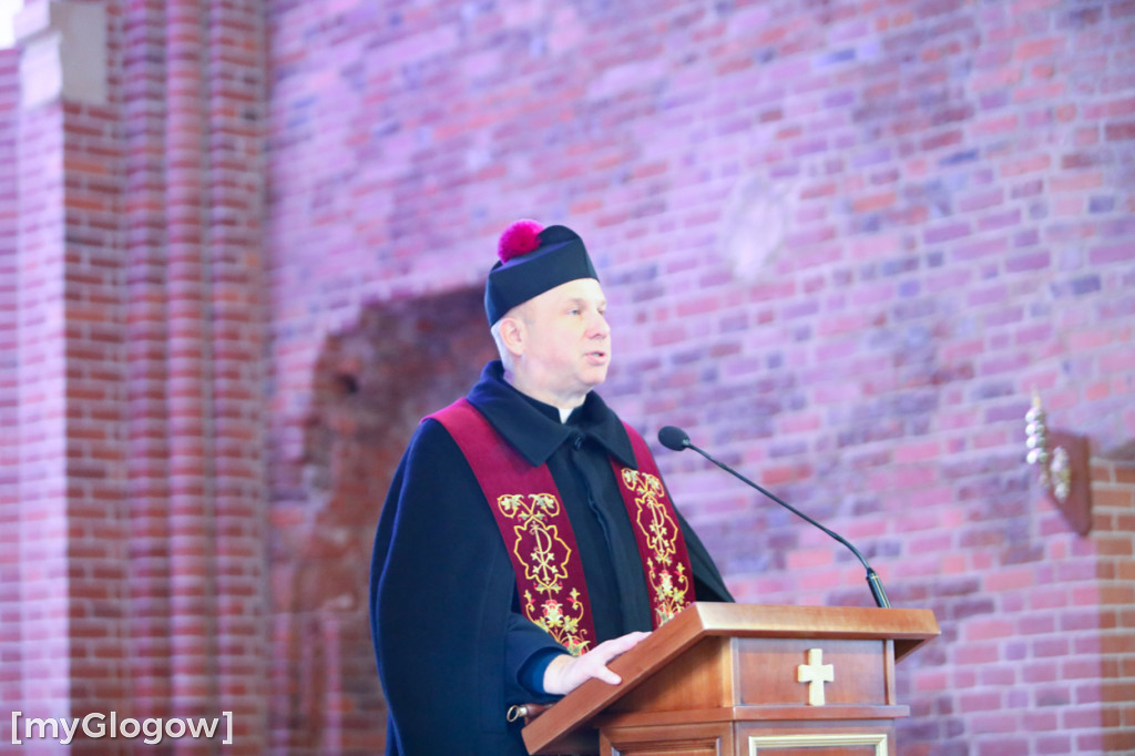 Dużo radości! Całe rodziny w kolegiacie