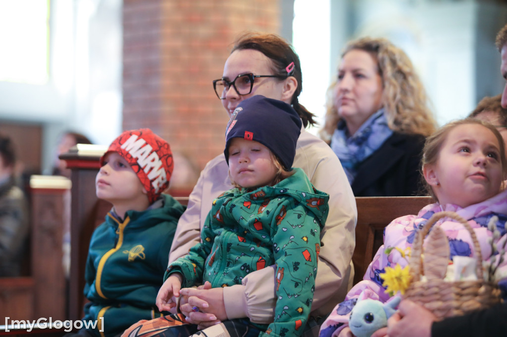 Dużo radości! Całe rodziny w kolegiacie