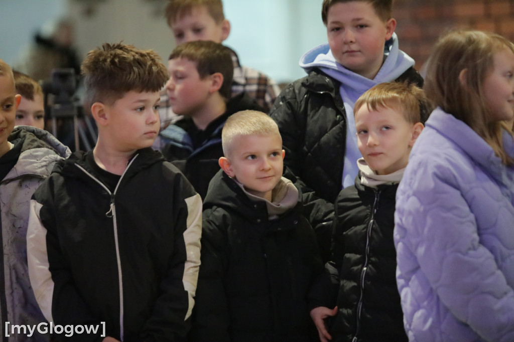 Dużo radości! Całe rodziny w kolegiacie