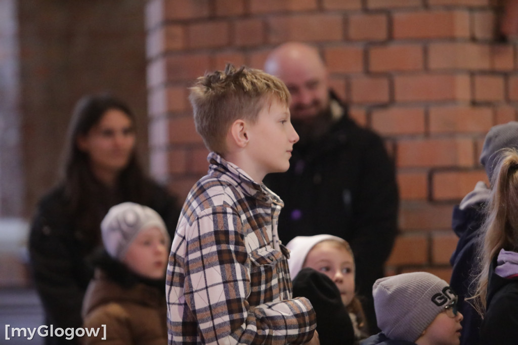 Dużo radości! Całe rodziny w kolegiacie