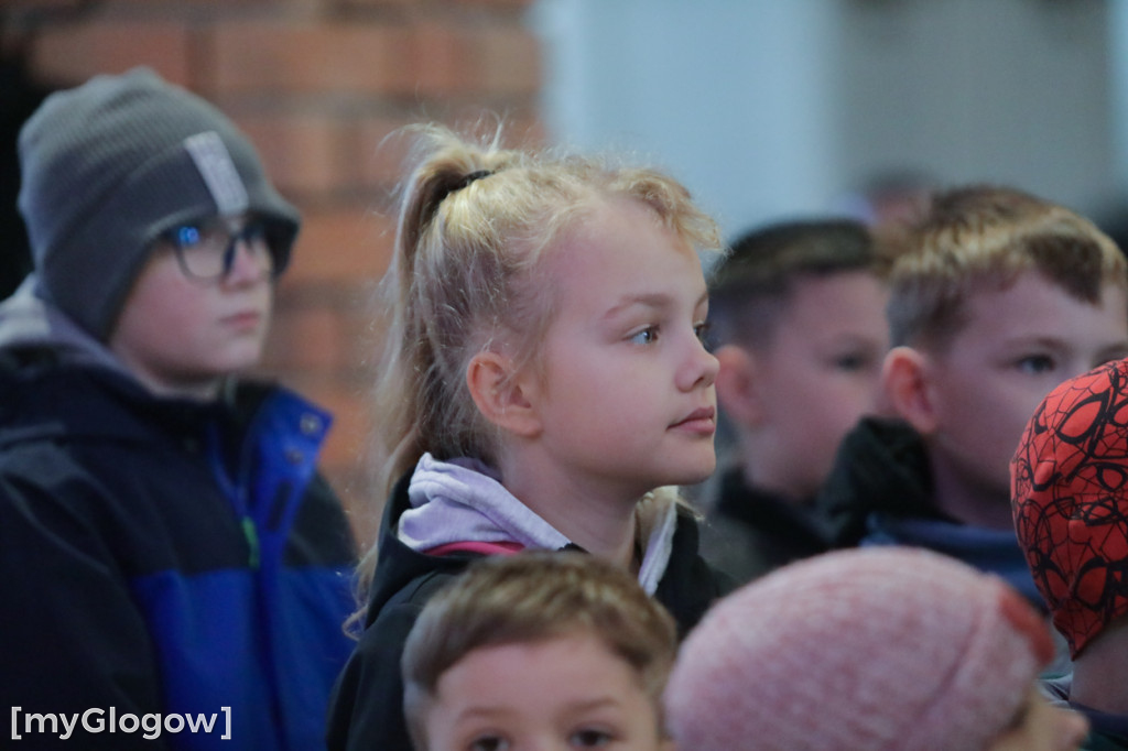 Dużo radości! Całe rodziny w kolegiacie