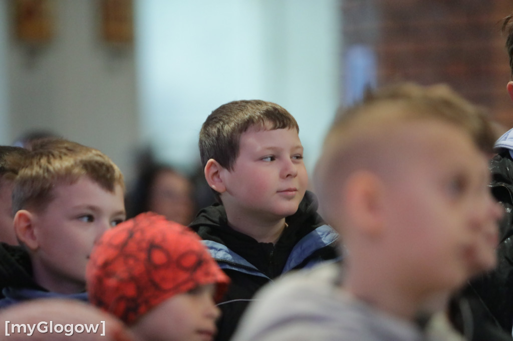 Dużo radości! Całe rodziny w kolegiacie