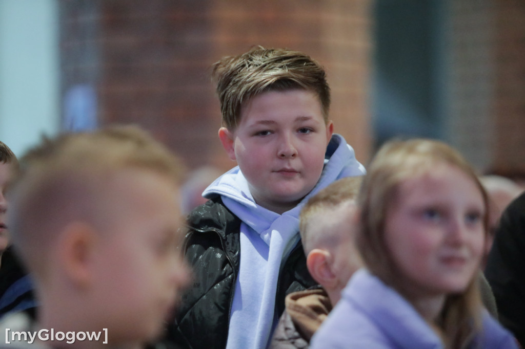 Dużo radości! Całe rodziny w kolegiacie