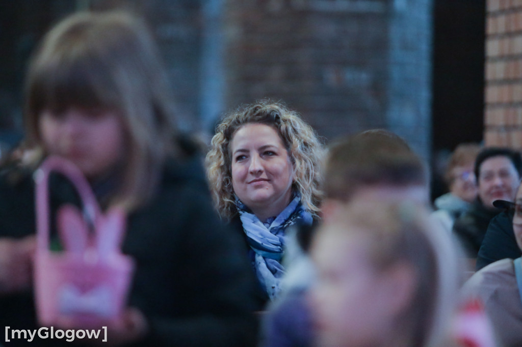 Dużo radości! Całe rodziny w kolegiacie