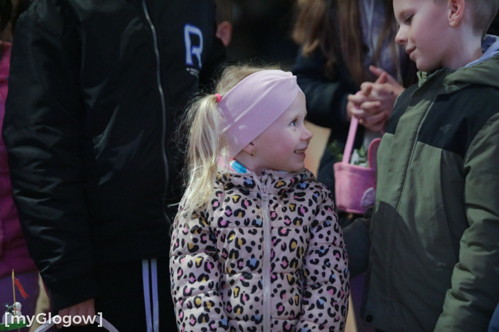 Dużo radości! Całe rodziny w kolegiacie