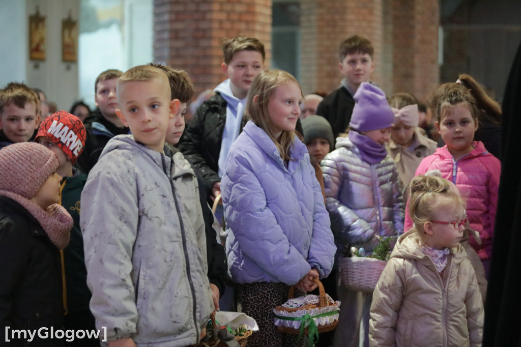 Dużo radości! Całe rodziny w kolegiacie