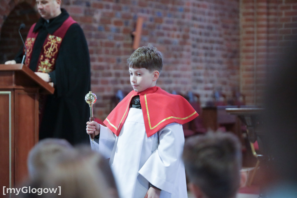Dużo radości! Całe rodziny w kolegiacie