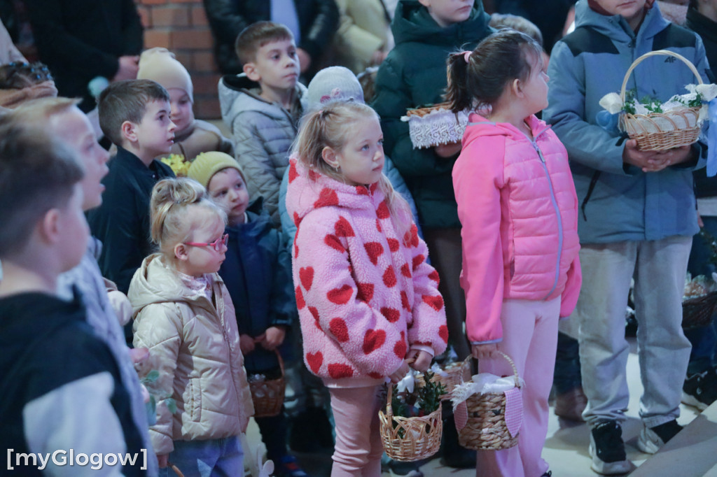 Dużo radości! Całe rodziny w kolegiacie