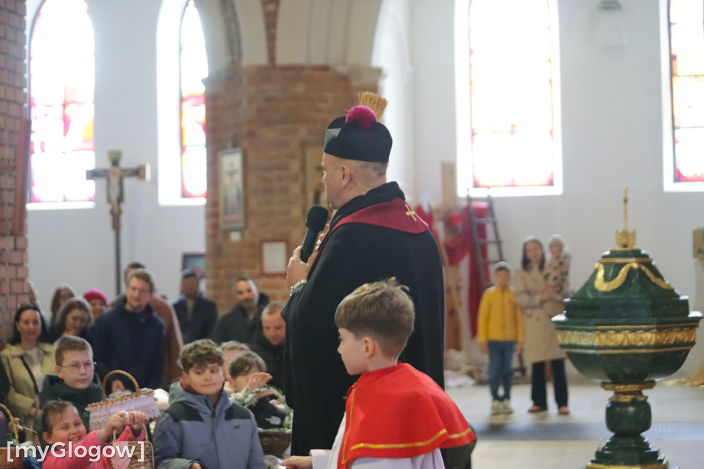 Dużo radości! Całe rodziny w kolegiacie