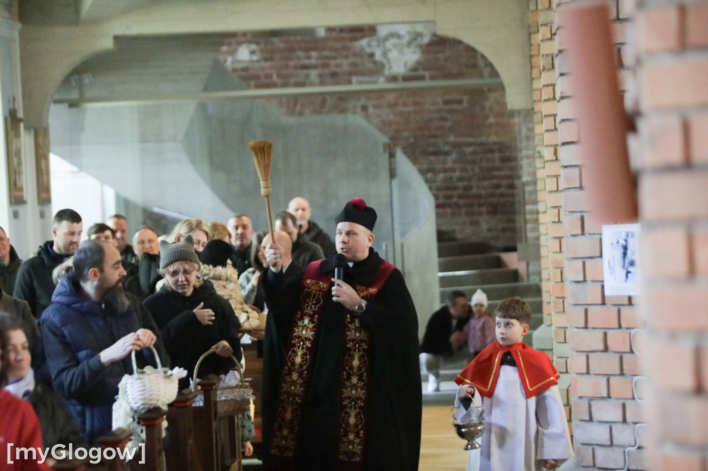 Dużo radości! Całe rodziny w kolegiacie