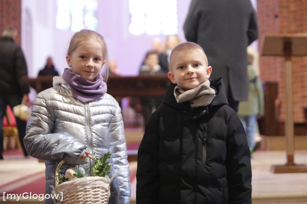 Dużo radości! Całe rodziny w kolegiacie