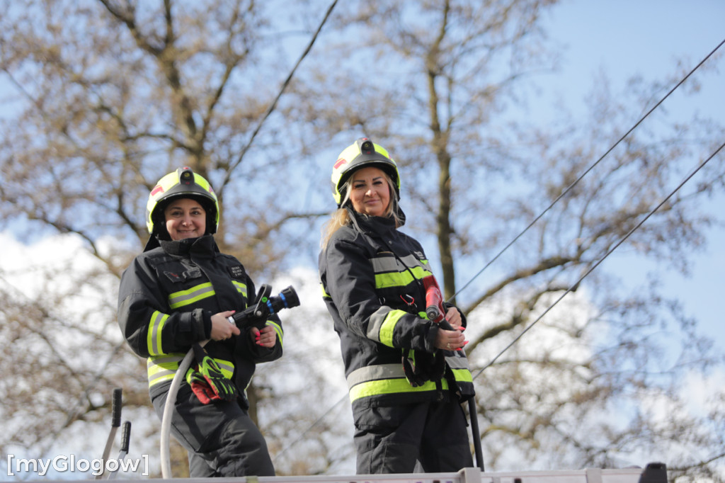 Strażacy ruszyli na mieszkańców w lany poniedziałek