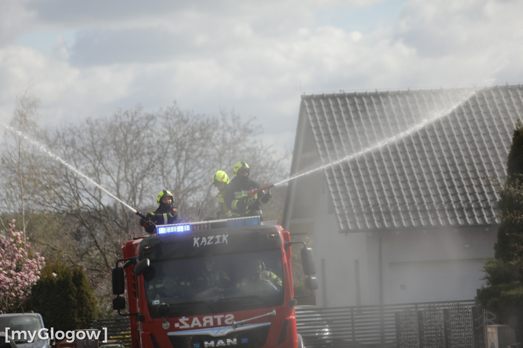 Strażacy ruszyli na mieszkańców w lany poniedziałek