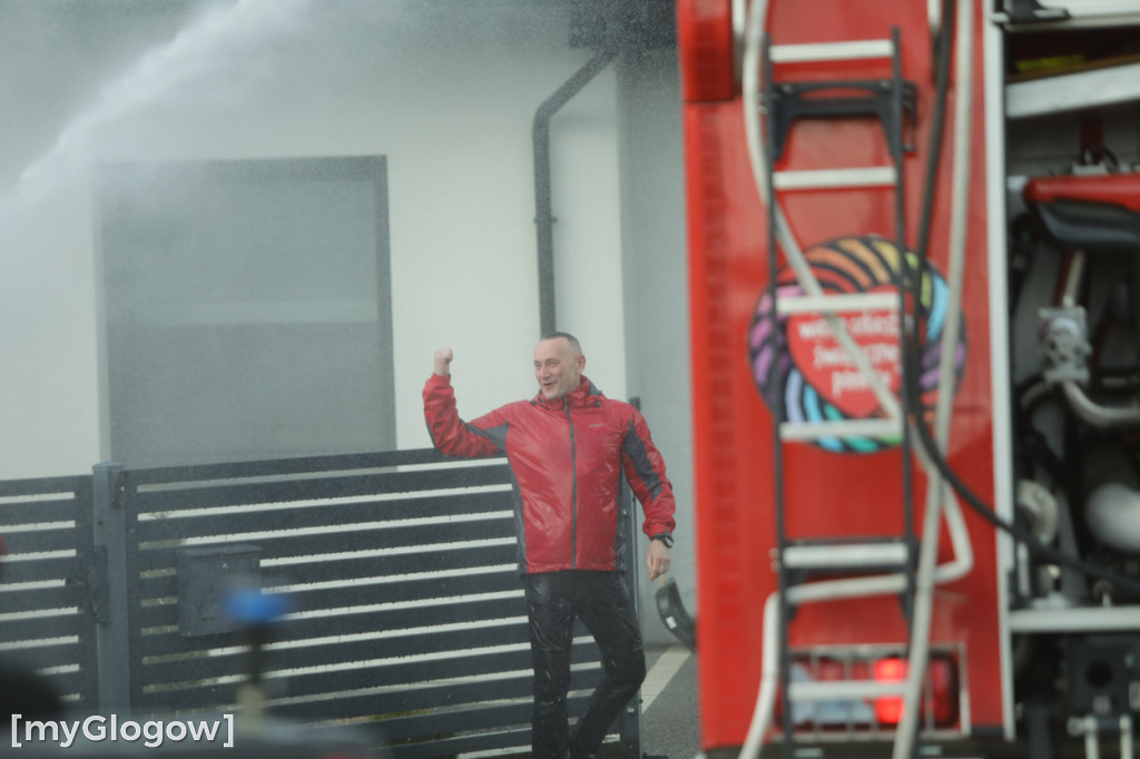 Strażacy ruszyli na mieszkańców w lany poniedziałek