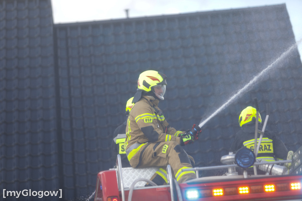 Strażacy ruszyli na mieszkańców w lany poniedziałek