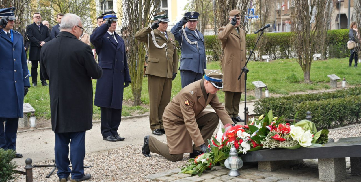Uroczystości pod Pomnikiem Zbrodni Katyńskiej