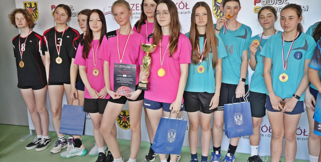 Turniej koszykówki w ZSTiO