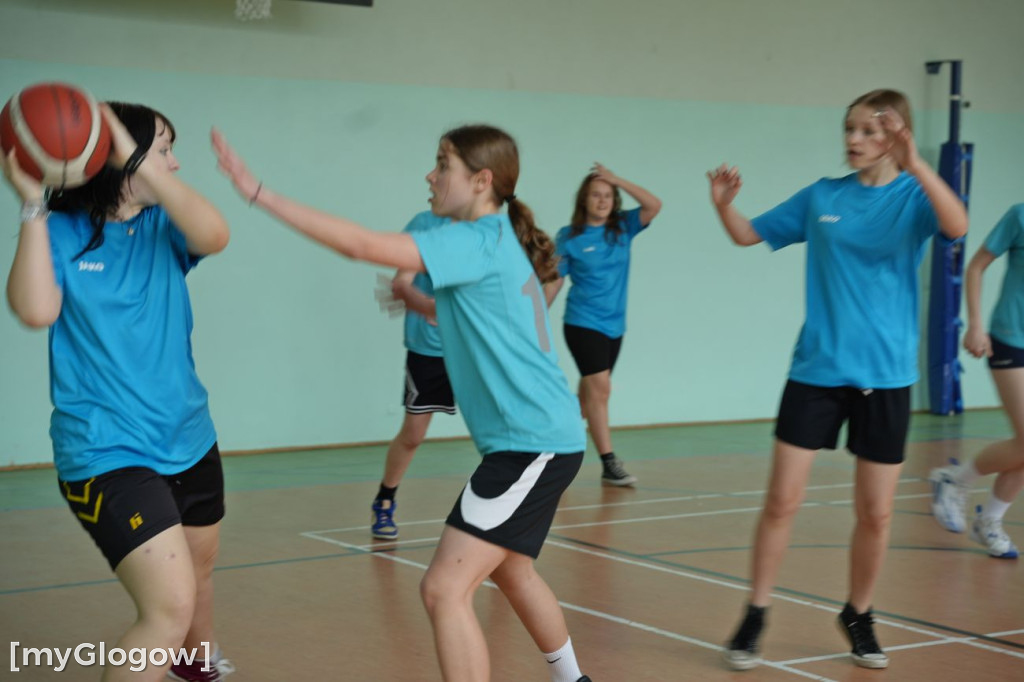 Turniej koszykówki w ZSTiO