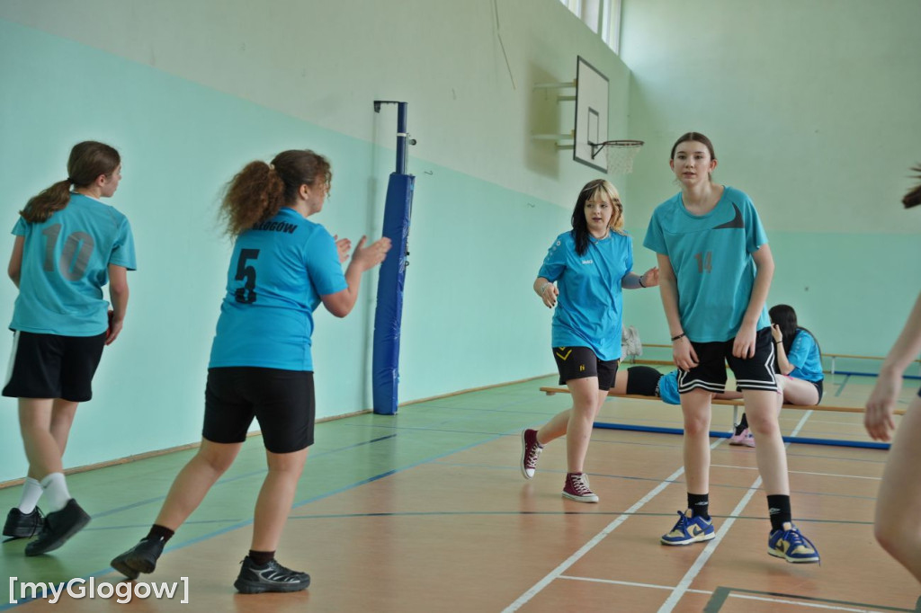 Turniej koszykówki w ZSTiO