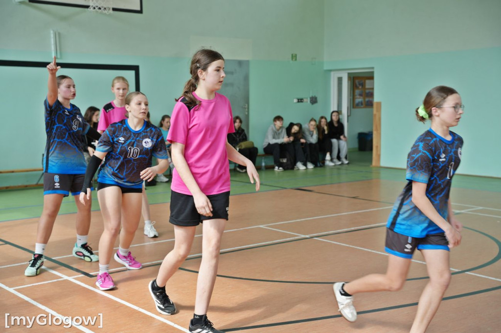 Turniej koszykówki w ZSTiO