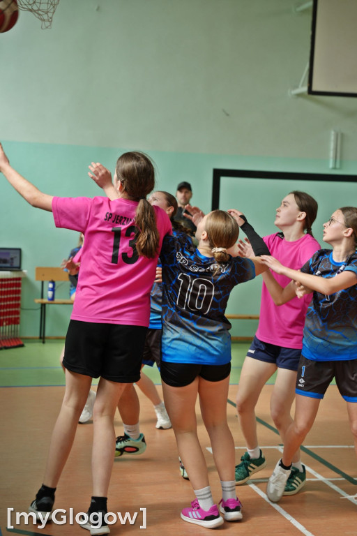 Turniej koszykówki w ZSTiO