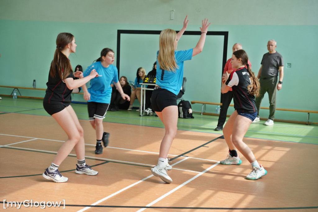 Turniej koszykówki w ZSTiO