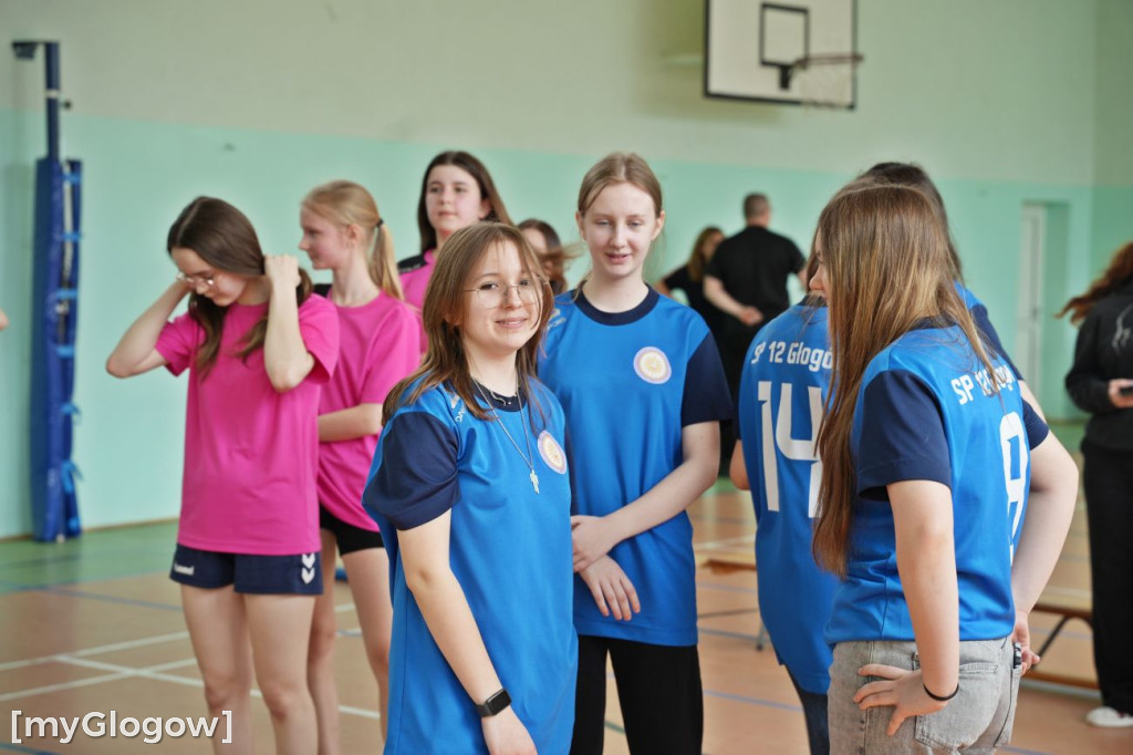 Turniej koszykówki w ZSTiO