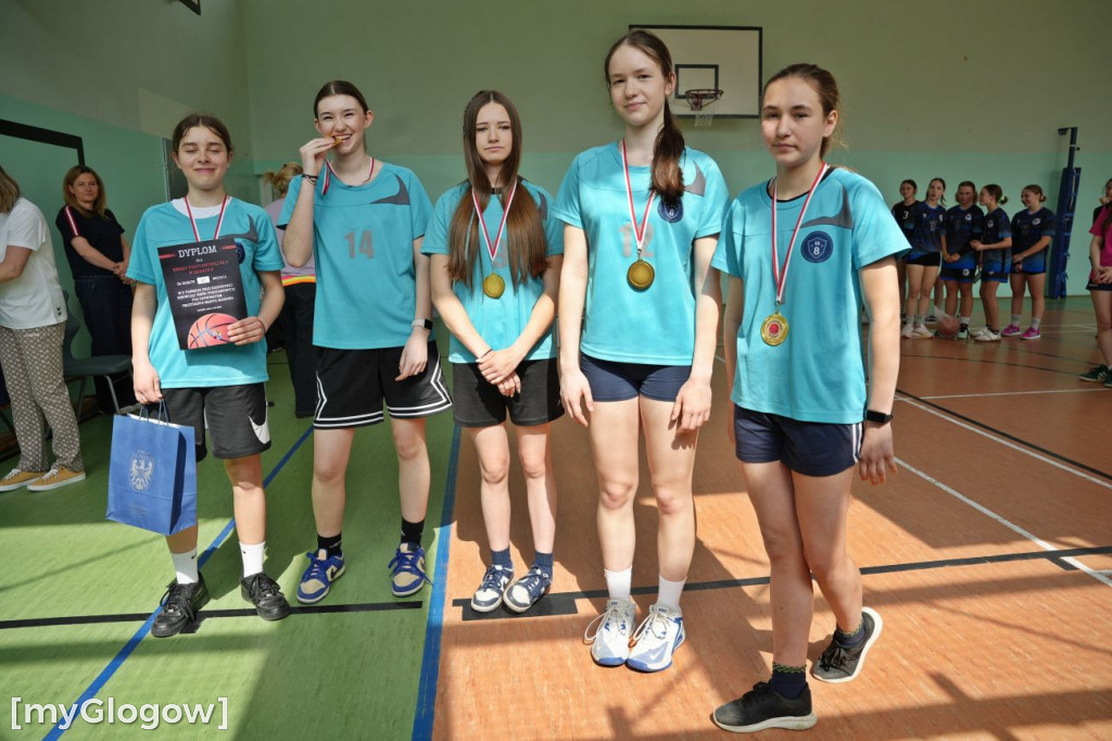 Turniej koszykówki w ZSTiO