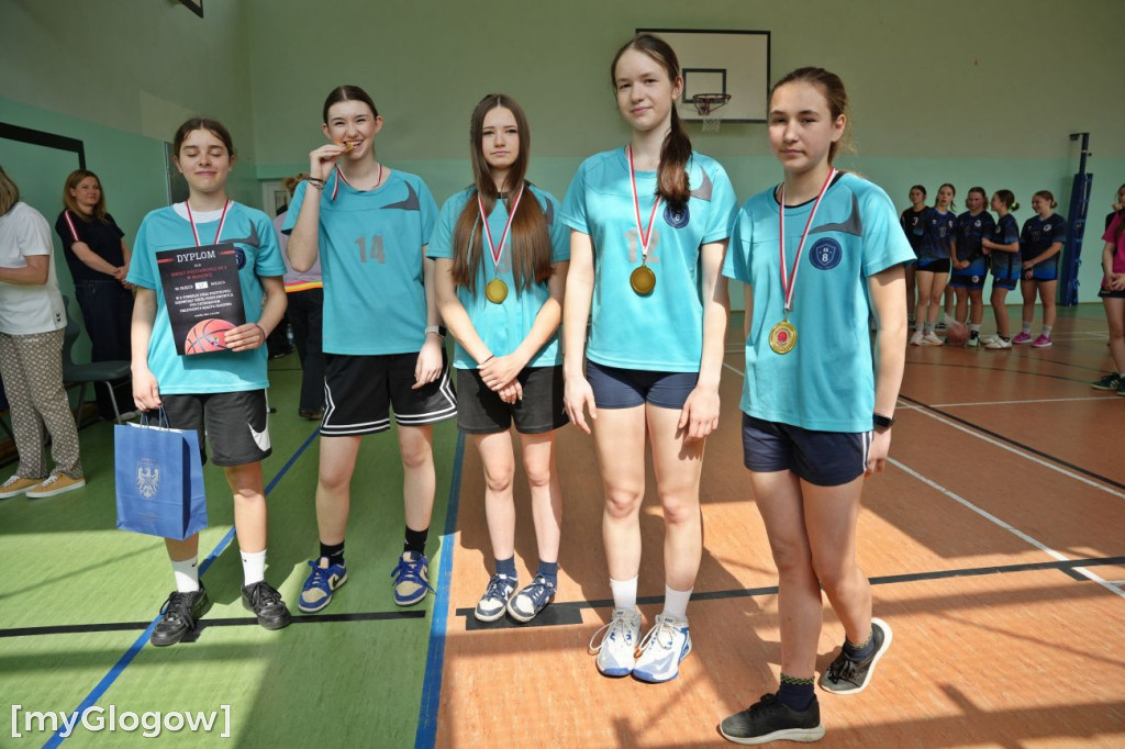 Turniej koszykówki w ZSTiO