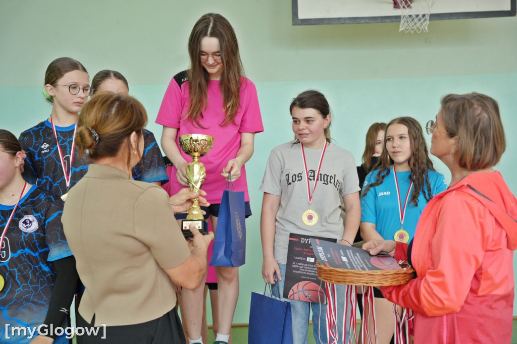 Turniej koszykówki w ZSTiO