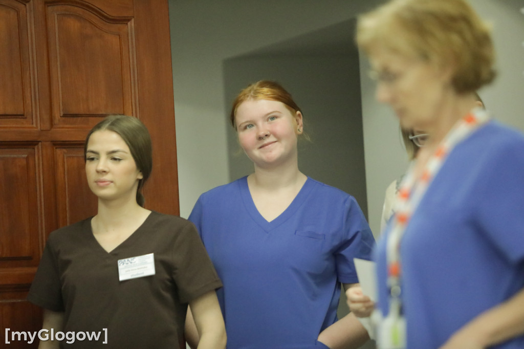 Aż 800 uczniów szturmuje uczelnię w Głogowie