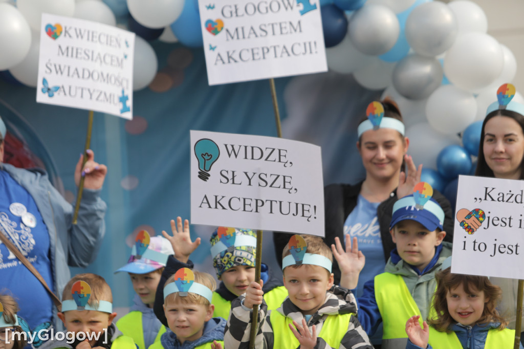 Niebieski marsz. Widzę, słyszę i akceptuję