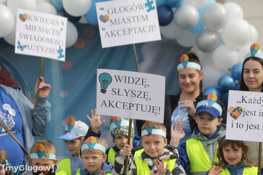 Niebieski marsz. Widzę, słyszę i akceptuję