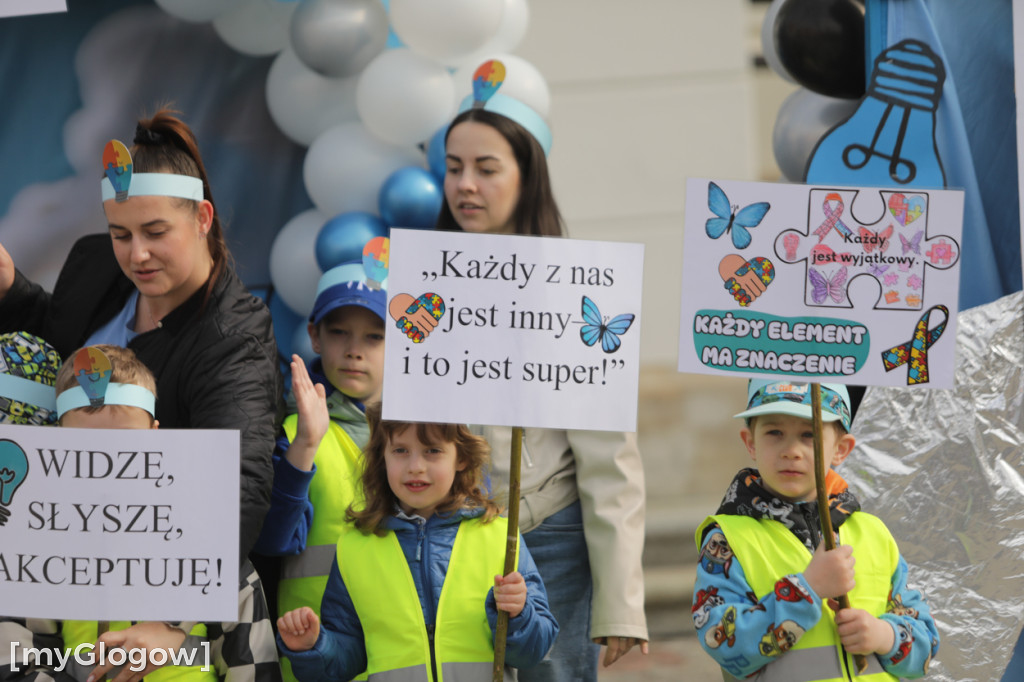 Niebieski marsz. Widzę, słyszę i akceptuję