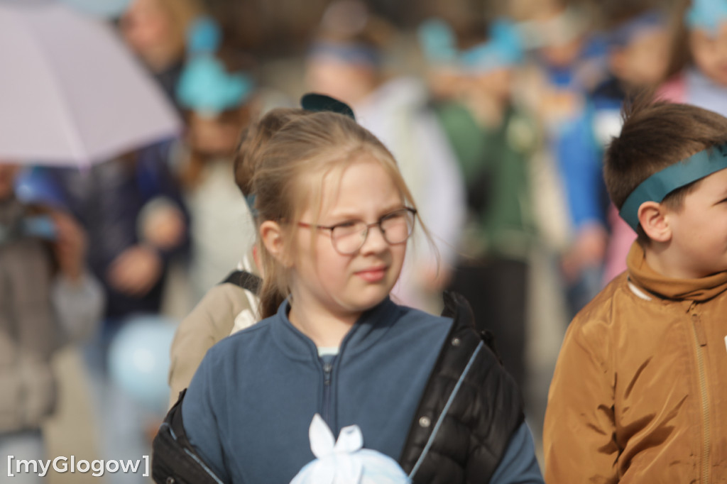 Niebieski marsz. Widzę, słyszę i akceptuję