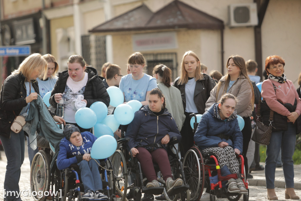 Niebieski marsz. Widzę, słyszę i akceptuję