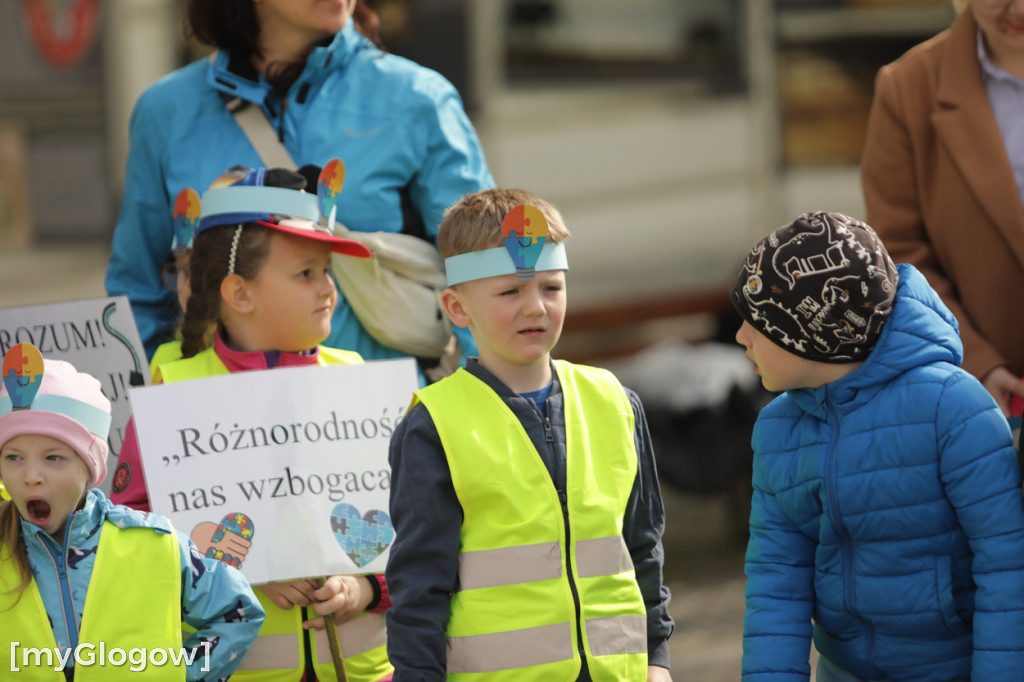 Niebieski marsz. Widzę, słyszę i akceptuję
