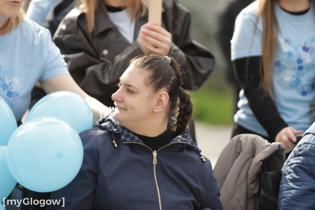 Niebieski marsz. Widzę, słyszę i akceptuję