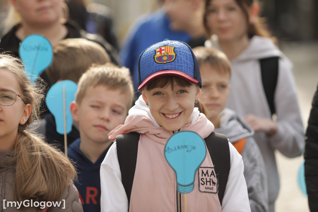 Niebieski marsz. Widzę, słyszę i akceptuję