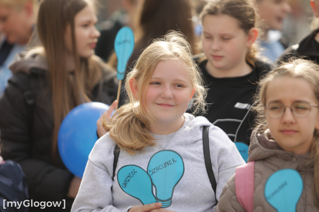 Niebieski marsz. Widzę, słyszę i akceptuję