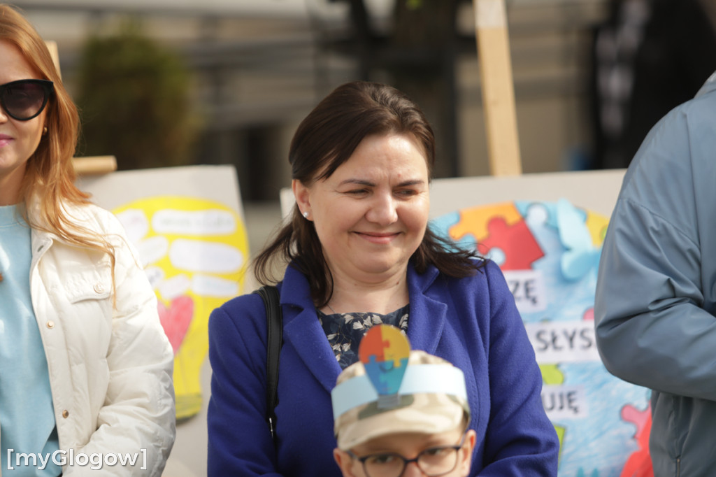 Niebieski marsz. Widzę, słyszę i akceptuję